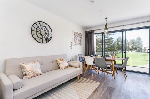Heart Of Glenelg BnB - Accommodation Yamba 10