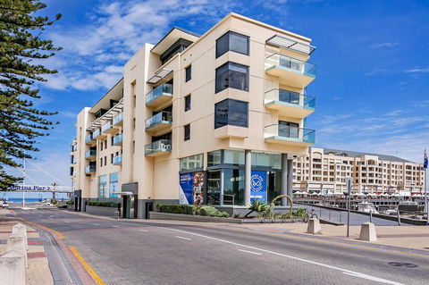 Heart Of Glenelg BnB - Accommodation Yamba 16
