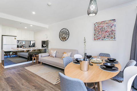 Heart Of Glenelg BnB - Accommodation Yamba 9