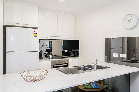 Heart Of Glenelg BnB - Accommodation Yamba 6