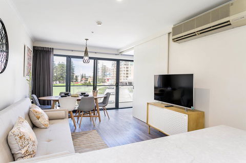 Heart Of Glenelg BnB - Accommodation Yamba 8