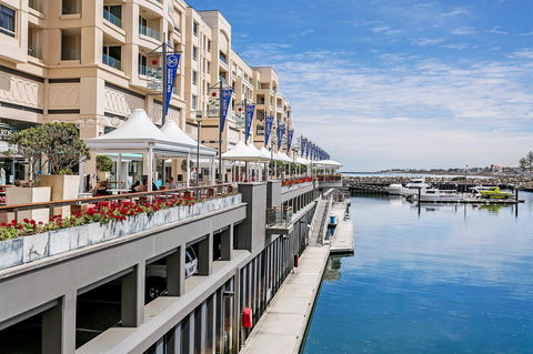 Heart Of Glenelg BnB - Accommodation Yamba 21