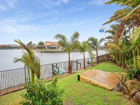 Lakeside - Encounter Bay - Accommodation Yamba 2