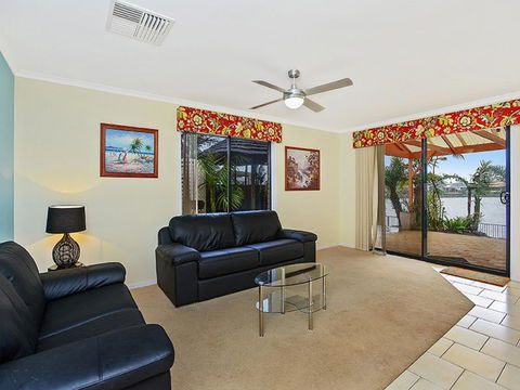 Lakeside - Encounter Bay - Accommodation Yamba 4