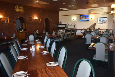 Commercial Hotel Morgan - Accommodation Yamba 6
