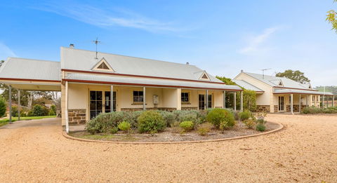 Barossa Vineyard Cottages - Accommodation Yamba 24