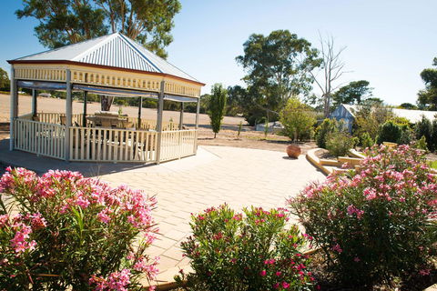 Barossa Vineyard Cottages - Accommodation Yamba 4