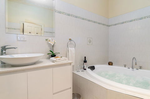 Barossa Vineyard Cottages - Accommodation Yamba 13