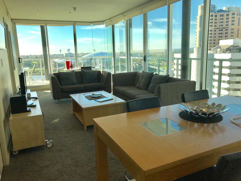 Adelaide DressCircle Apartments - North Terrace - Accommodation Yamba 9