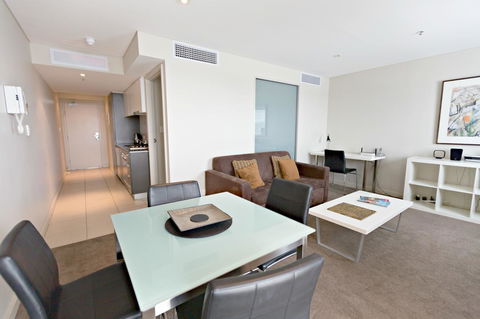 Adelaide DressCircle Apartments - North Terrace - Accommodation Yamba 12