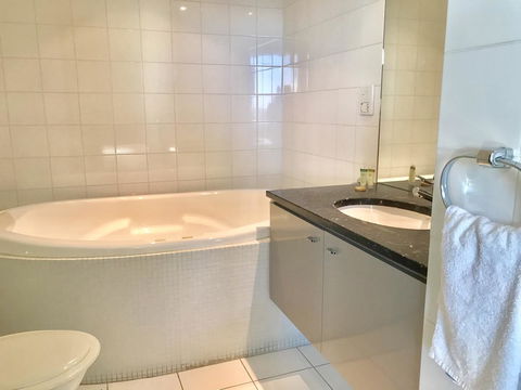 Adelaide DressCircle Apartments - North Terrace - Accommodation Yamba 6
