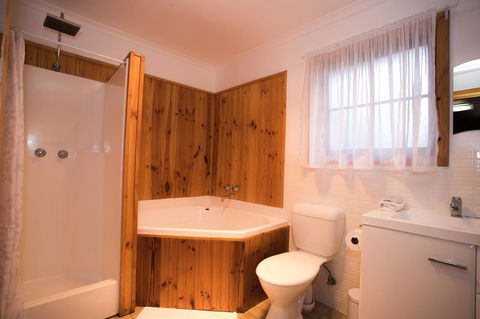 Seppelts View Cabins - Accommodation Yamba 36