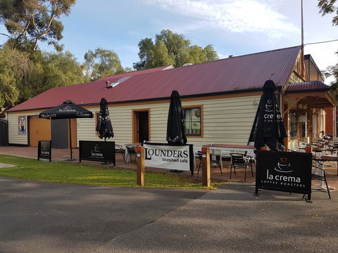 Adelaide Style Accommodation-Close To City-North Adelaide-3 Bdrm- FREE Parking - Accommodation Yamba 44