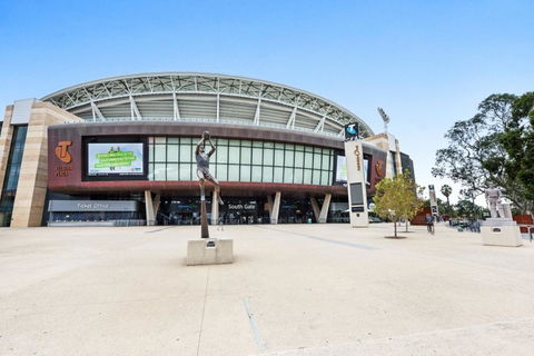 Adelaide Style Accommodation-Close To City-North Adelaide-3 Bdrm- FREE Parking - Accommodation Yamba 29