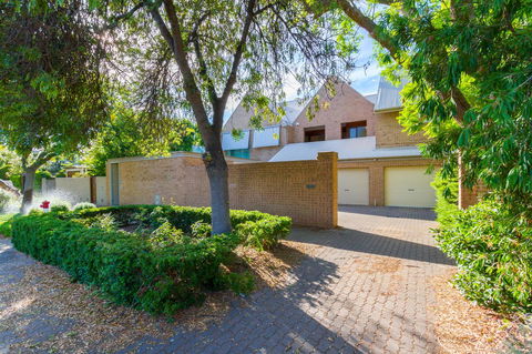 Adelaide Style Accommodation-Close To City-North Adelaide-3 Bdrm- FREE Parking - Accommodation Yamba 22