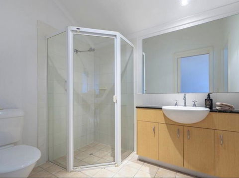 Spacious 4 BR And 2 Bathrooms City Apartment - Accommodation Yamba 9