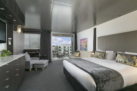 The Soho Hotel - Accommodation Yamba 10