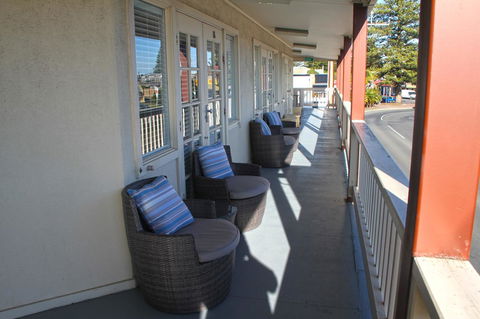 Smugglers Inn Studio Apartments - Accommodation Yamba 1