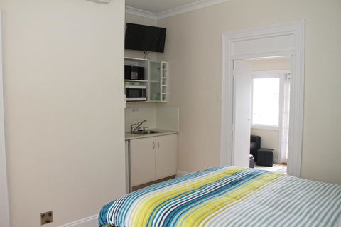 Smugglers Inn Studio Apartments - Accommodation Yamba 15