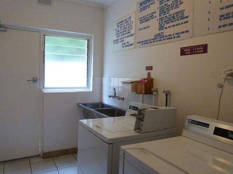 Glenelg Holiday Apartments - Corfu - Accommodation Yamba 15