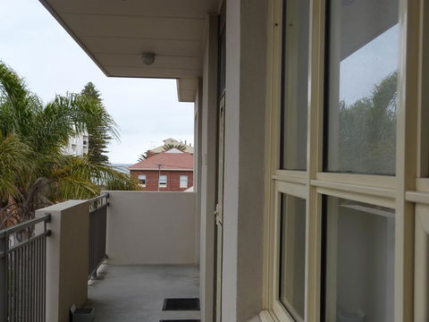Glenelg Holiday Apartments - Corfu - Accommodation Yamba 2