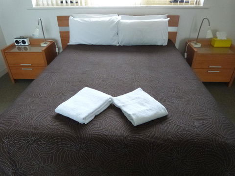 Glenelg Holiday Apartments - Corfu - Accommodation Yamba 12