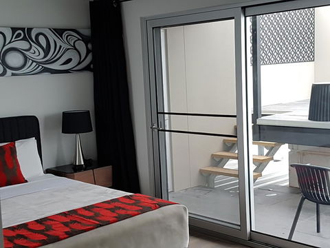 Semaphore Splash Apartments - Accommodation Yamba 9