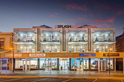 Semaphore Splash Apartments - Accommodation Yamba 0