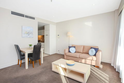 Pier Luxury Apartments - Accommodation Yamba 11