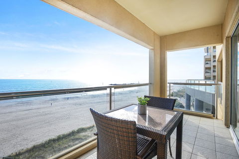 Pier Luxury Apartments - Accommodation Yamba 7
