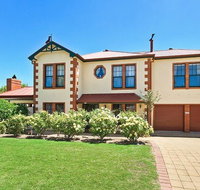 Wine and Roses Bed and Breakfast - Accommodation Yamba