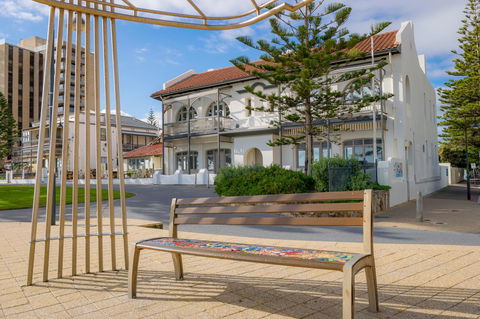 Seawall Apartments - Accommodation Yamba 15