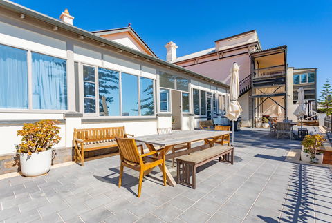 Seawall Apartments - Accommodation Yamba 3