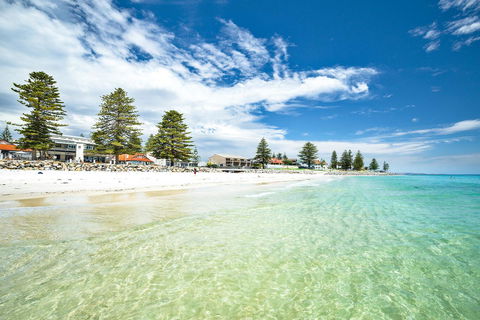 Seawall Apartments - Accommodation Yamba 8