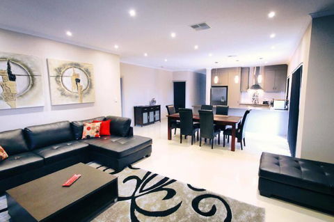 Casavino Luxury Villa - Accommodation Yamba 3
