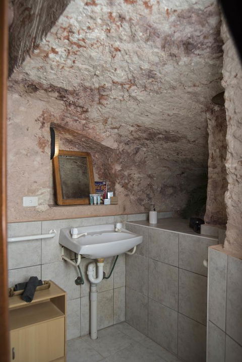 Ali\'s Underground Studio - Accommodation Yamba 10