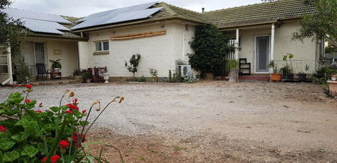 Unit In Marion - Accommodation Yamba 1