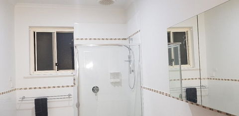 Unit In Marion - Accommodation Yamba 9
