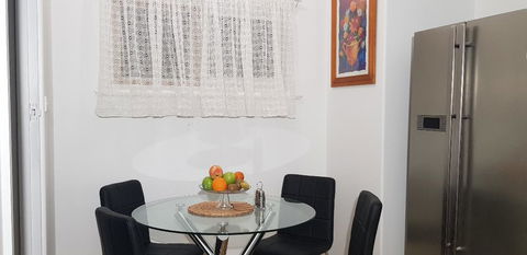 Unit In Marion - Accommodation Yamba 3