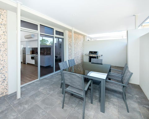 Loxton Courthouse Apartments - Accommodation Yamba 11