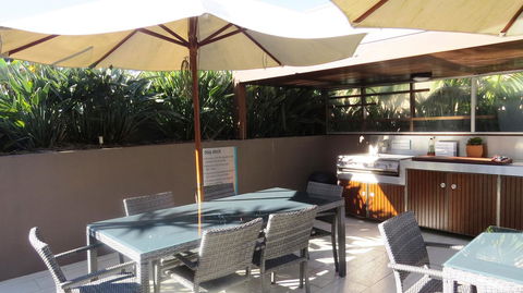 Bayview Beachfront Apartments, In Town Right On The Beach - Accommodation Yamba 23