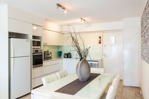 Bayview Beachfront Apartments, In Town Right On The Beach - Accommodation Yamba 42