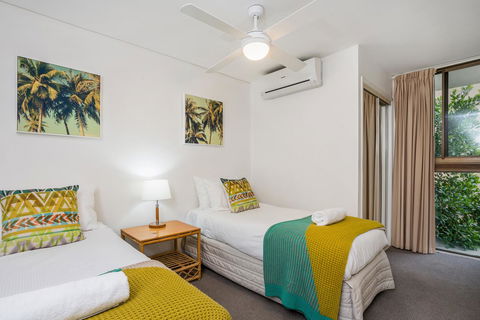 Bayview Beachfront Apartments, In Town Right On The Beach - Accommodation Yamba 34