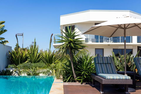 Bayview Beachfront Apartments, In Town Right On The Beach - Accommodation Yamba 17