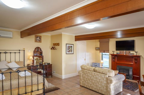 Angaston Saleyards Luxury Accommodation - Accommodation Yamba 20