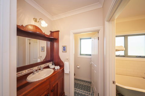 Angaston Saleyards Luxury Accommodation - Accommodation Yamba 14