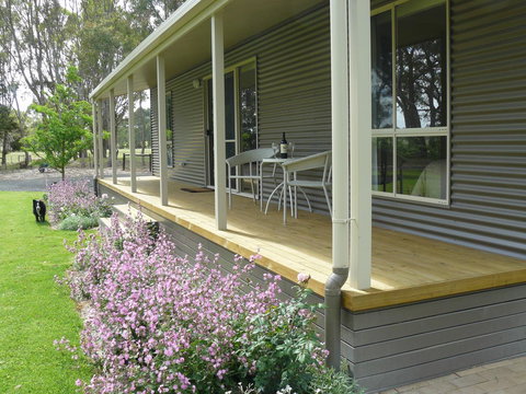 Camawald Coonawarra Cottage B&B - Accommodation Yamba 2