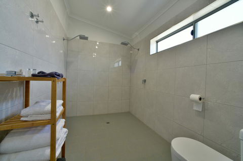 Great Northern Lodge - Accommodation Yamba 2