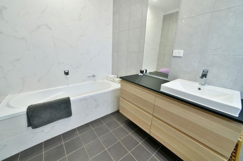 Great Northern Lodge - Accommodation Yamba 3