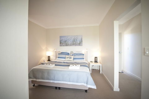The Bluff Resort Apartments - Accommodation Yamba 32